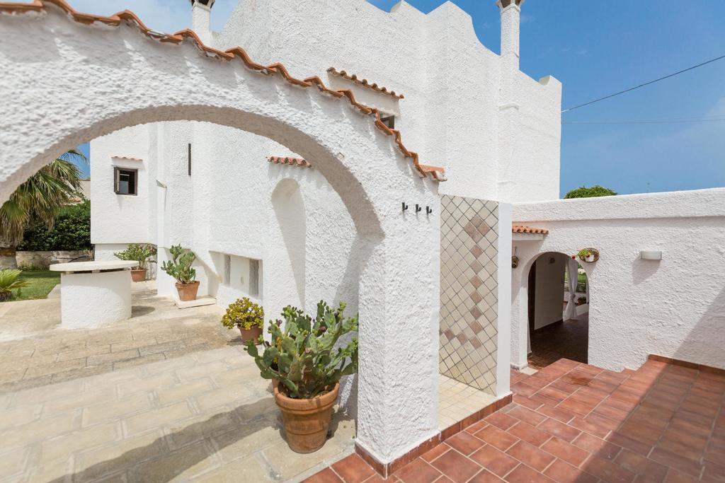 Villa Isabò Mola di Bari Exterior foto